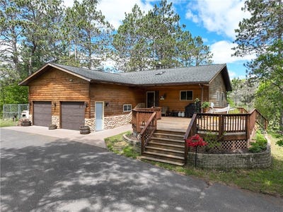 /international/us/15246-w-hauer-road-stone-lake-wi-110097738507/