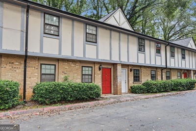 /international/us/1150-rankin-street-stone-mountain-ga-110110237226/