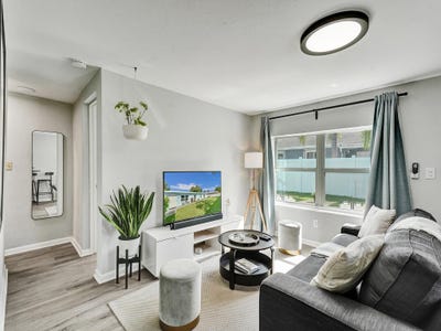 /international/us/719-sw-2nd-court-delray-beach-fl-110108069956/