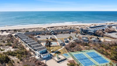 /international/us/2178-montauk-highway-montauk-ny-110106329564/