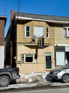 /international/us/106-e-catawissa-street-nesquehoning-pa-110108817874/