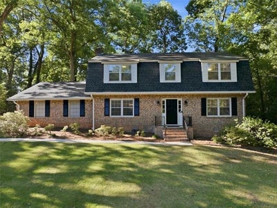 /international/us/4073-lake-erin-court-tucker-ga-110108058818/