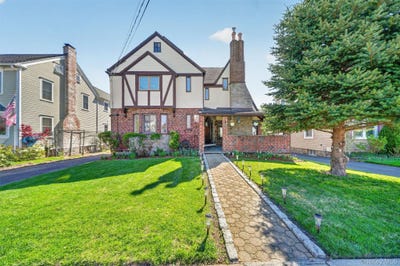 /international/us/85-wesley-avenue-port-chester-ny-110107537450/