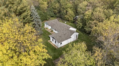 /international/us/48075-acacia-trail-stanchfield-mn-110120497377/