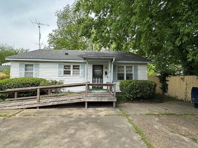 /international/us/1221-second-street-earle-ar-110107462713/