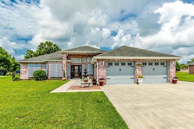 /international/us/141-tyler-christian-drive-houma-la-110095816721/