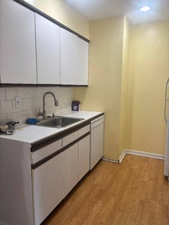 /international/us/1292-rockland-ave-staten-island-ny-110107658513/