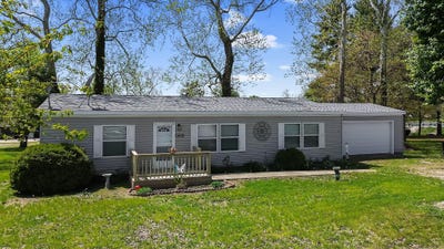 /international/us/6468-n-bedford-bay-court-monon-in-110106378336/