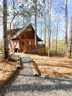 /international/us/269-fernwood-drive-bryson-city-nc-110098762048/?lang=en