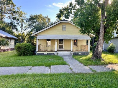 /international/us/310-butler-street-waycross-ga-110101309060/