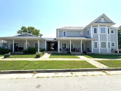 /international/us/220-w-chestnut-street-houston-mo-110095606060/