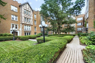 /international/us/10943-s-longwood-drive-chicago-il-110119713329/