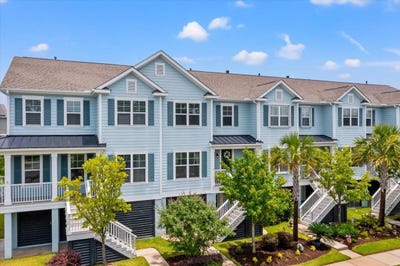 /international/us/1582-prince-edward-street-mount-pleasant-sc-110100158788/