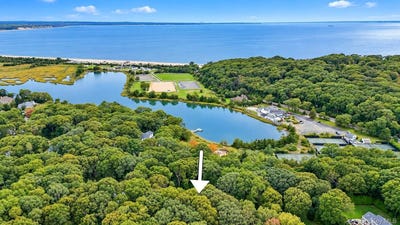 /international/us/2-glenwater-lane-east-setauket-ny-110120093809/