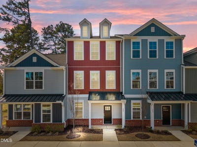 /international/us/329-parker-street-garner-nc-110106478835/