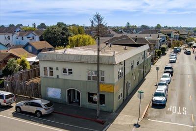 /international/us/4-7th-street-eureka-ca-110110354281/
