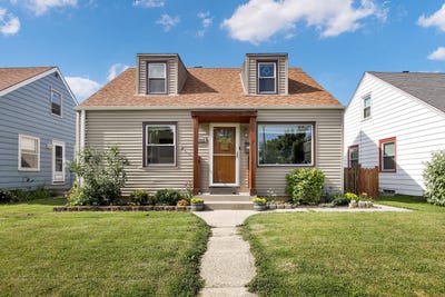 /international/us/8512-w-townsend-st-milwaukee-wi-110101255492/