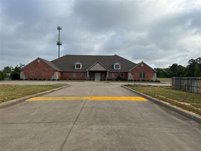 /international/us/2040-shiloh-road-tyler-tx-110095694730/