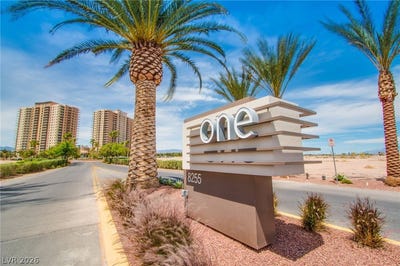 /international/us/8255-las-vegas-boulevard-las-vegas-nv-110108450420/