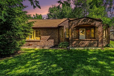 /international/us/33700-beechwood-street-westland-mi-110108640750/
