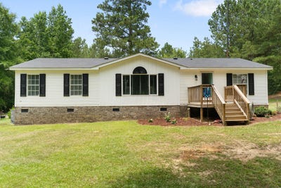 /international/us/4921-wrens-highway-thomson-ga-110100756556/