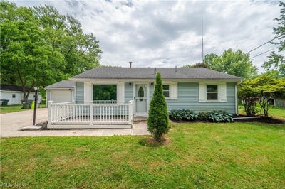 /international/us/1020-water-street-newton-falls-oh-110108710986/