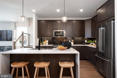 /international/us/131-warburton-street-alexandria-va-110108906864/