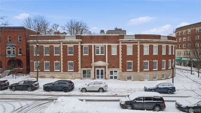 /international/us/40-north-street-buffalo-ny-110105633536/