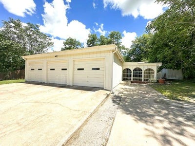 /international/us/302-w-highland-avenue-comanche-tx-110109610150/