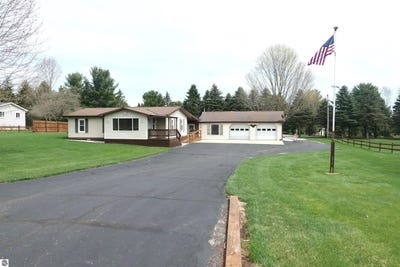 /international/us/6264-wildwood-drive-elwell-mi-110107388430/