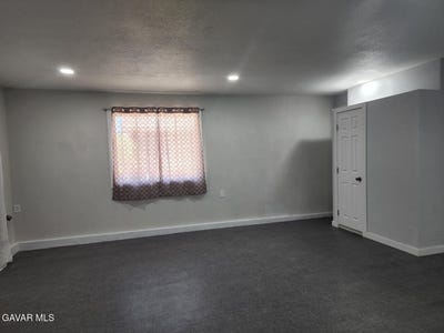 /international/us/13602-ironstone-avenue-victorville-ca-110108233815/