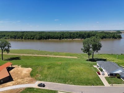 /international/us/1709-rivers-edge-dr-henderson-ky-110107819437/