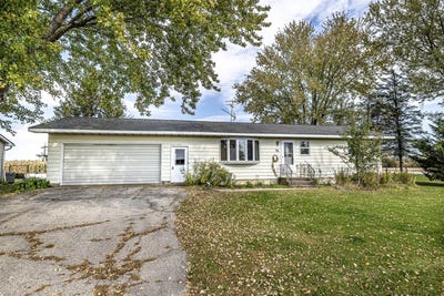 /international/us/101-hart-street-melrose-wi-110120534320/
