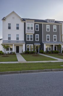 /international/us/170-yorkshire-drive-moncks-corner-sc-110107380125/