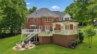 /international/us/8508-rosedale-drive-oak-ridge-nc-110108532182/