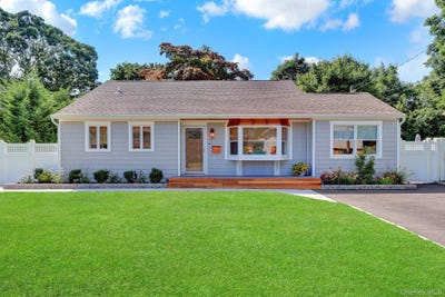 /international/us/116-washington-avenue-west-sayville-ny-110110029365/