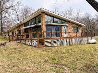 /international/us/201-topaz-lane-horseshoe-bend-ar-110106219891/