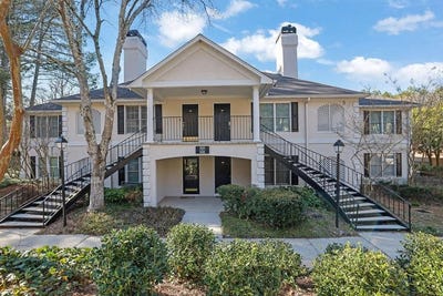 /international/us/507-peachtree-forest-terrace-peachtree-corners-ga-110101025357/