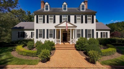 /international/us/910-glendale-road-galax-va-110108692328/