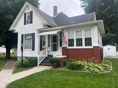 /international/us/326-east-clay-street-roodhouse-il-110101047667/