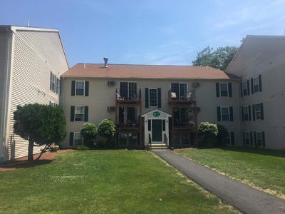 /international/us/505-white-cedar-boulevard-portsmouth-nh-110096049412/