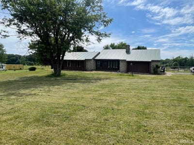 /international/us/13043-w-450-n-road-linton-in-110108499107/