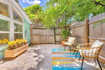 /international/us/1105-olivia-street-key-west-fl-110108988485/