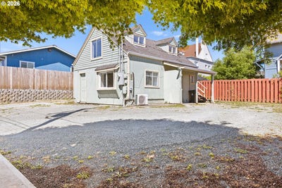 /international/us/451-4th-st-myrtlepoint-or-110108716155/