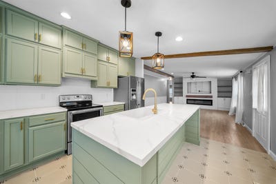 /international/us/54-spruce-drive-farmington-nh-110108059610/