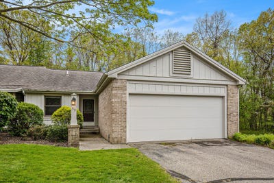 /international/us/53-skyline-circle-nw-grand-rapids-mi-110099477318/