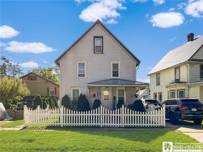 /international/us/721-grant-avenue-dunkirk-ny-110100979660/?lang=en