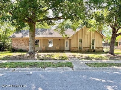 /international/us/1221-king-henry-drive-ocean-springs-ms-110107354928/