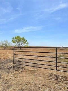 /international/us/386-county-road-3368-hubbard-tx-110100692143/?lang=zh-tw
