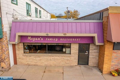/international/us/114-n-main-st-aurora-mn-110104140260/